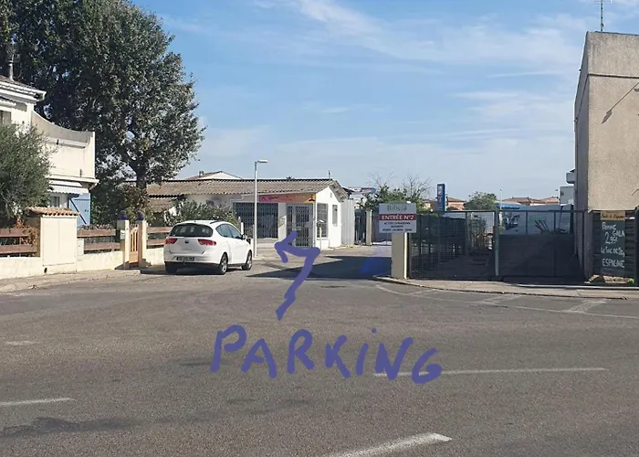 Les Floralies 2 4 Personnes Climatise, Piscine Dans La Et Parking Prive Disponible *