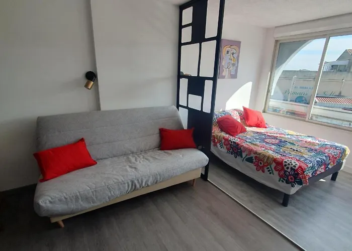Апартаменты Les Floralies 2 4 Personnes Climatise, Piscine Dans La Et Parking Prive Disponible *
